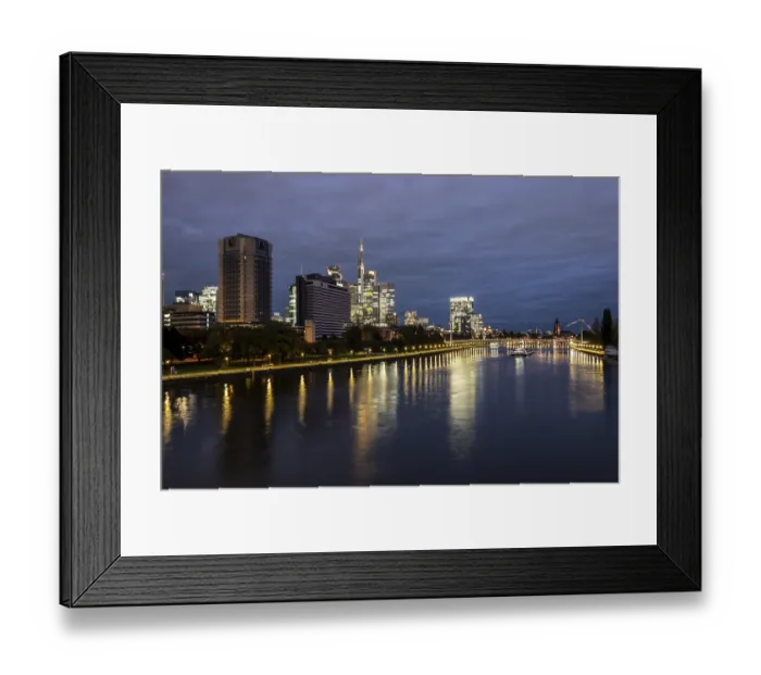 Framed Print : Frankfurt skyline in the evening