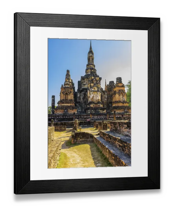 Framed Print : Historic Buddhist temple complex Wat Mahathat Framed Print : Historic Buddhist temple complex Wat Mahathat