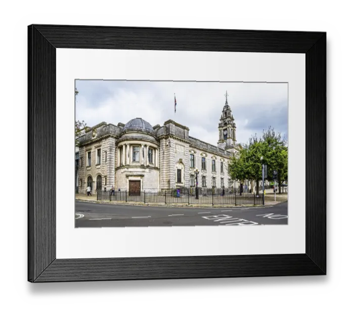 Framed Print : Town Hall, Castle Circus, Torquay