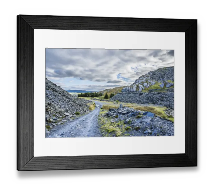 Framed Print : Autumn colors over Mountains and Llyn Cwmorthin Lake Framed Print : Autumn colors over Mountains and Llyn Cwmorthin Lake