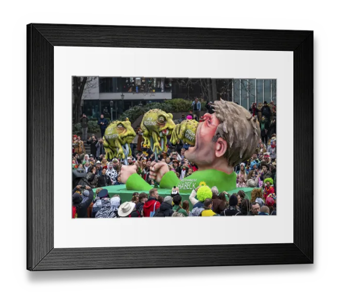 Framed Print : Rose Monday parade in Dusseldorf