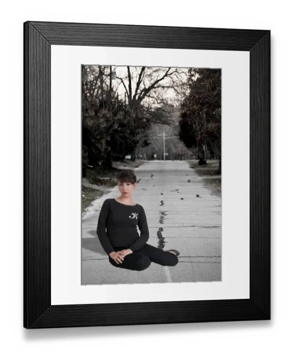 Framed Print : Beautiful young attractive woman movie star modeling a pose Framed Print : Beautiful young attractive woman movie star modeling a pose