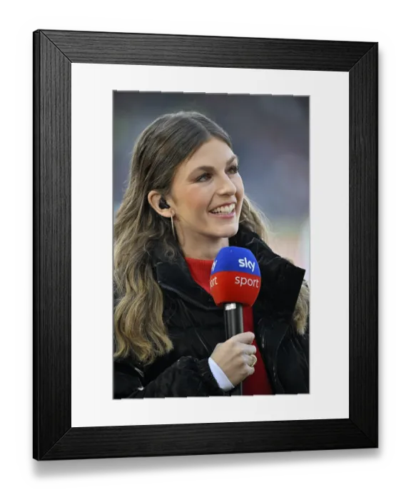 Framed Print : SKY presenter reporter Mara Mones in an interview microphone Mikro Logo iPortrait smiles soccer Bundesliga Framed Print : SKY presenter reporter Mara Mones in an interview microphone Mikro Logo iPortrait smiles soccer Bundesliga