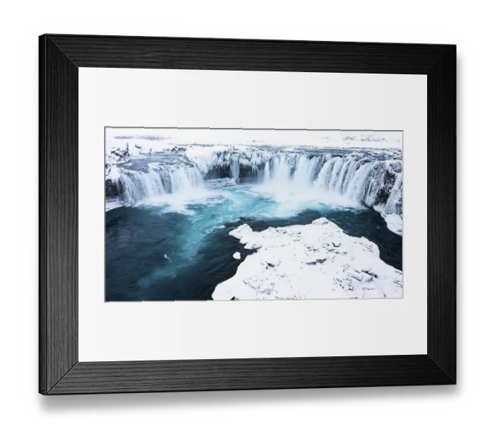 Framed Print : Godafoss waterfall, snowy landscape Framed Print : Godafoss waterfall, snowy landscape