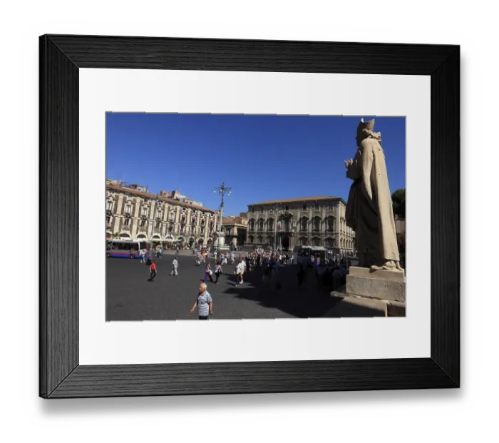 Framed Print : Piazza del Duomo Framed Print : Piazza del Duomo