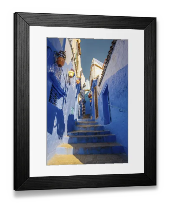 Framed Print : Street View of Blue City houses in Chefchaouen