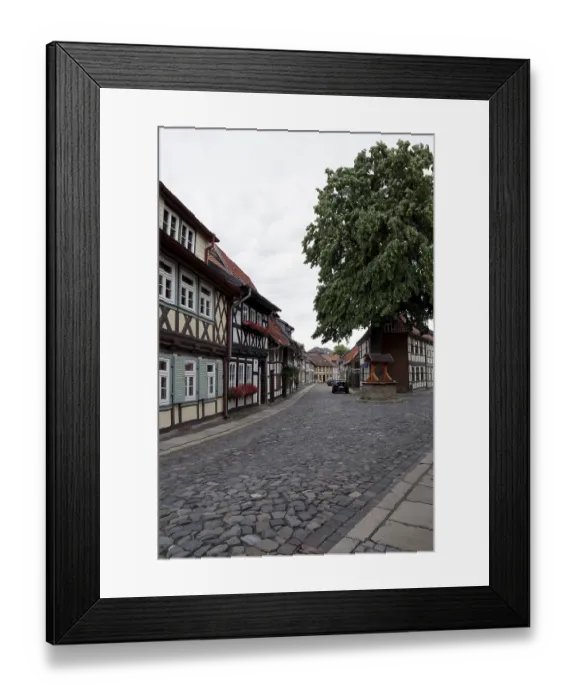 Framed Print : Harz, Hinter-Strasse, Altstadtgasse Framed Print : Harz, Hinter-Strasse, Altstadtgasse
