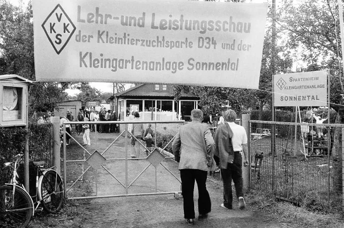Framed Print : 04.04.1978 GDR East Berlin district of Weissensee