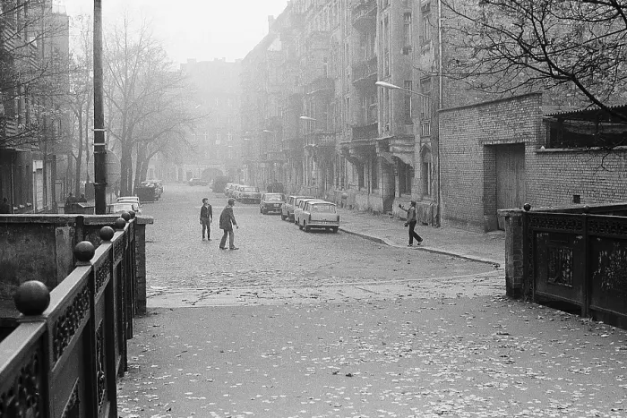Framed Print : 07.12.1981, East Berlin, Prenzlauer Berg district, Kopenhagener Strasse, boys playing in the street East Berlin, Berlin-Prenzlauer Berg, GDR GDR