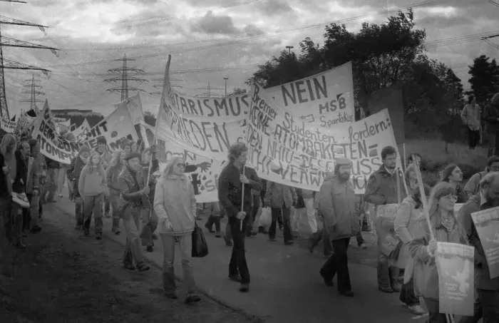 Framed Print : More than 10, 000 opponents of nuclear power and nuclear weapons demonstrated for their aims on 25