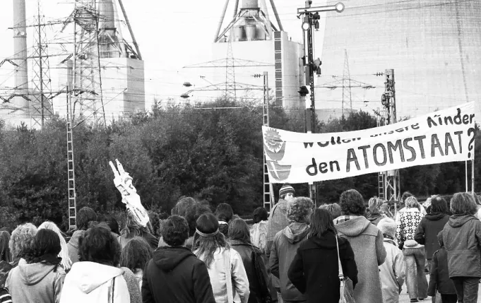 Framed Print : More than 10, 000 opponents of nuclear power and nuclear weapons demonstrated for their aims on 25
