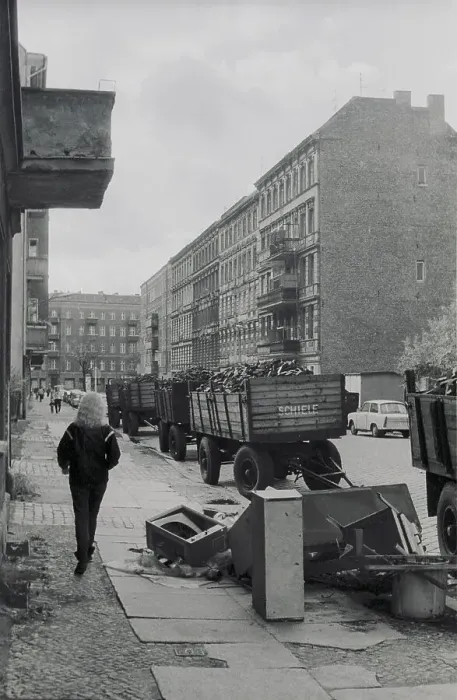 Framed Print : 10.10.1983 GDR East Berlin district of Prenzlauer Berg Framed Print : 10.10.1983 GDR East Berlin district of Prenzlauer Berg