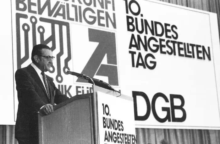 Framed Print : 10th Congress of Salaried Employees in the DGB in October 1981