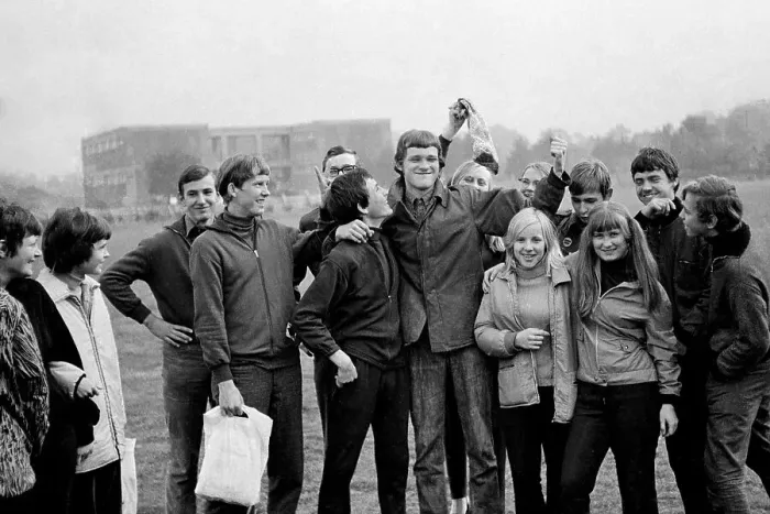 Framed Print : 11 September 1970, Rostock district, city of Rostock, pupils of class 10a of the 44th Polytechnic High School Rostock pose in front of the camera. Rostock, GDR GDR
