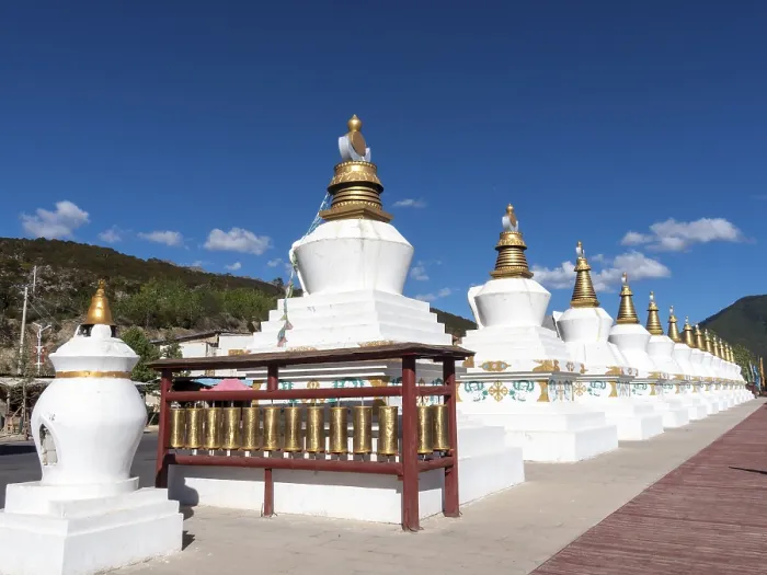 Framed Print : The 13 White Stupas of Deqin, Pagodas in the Highlands of Eastern Tibet Framed Print : The 13 White Stupas of Deqin, Pagodas in the Highlands of Eastern Tibet