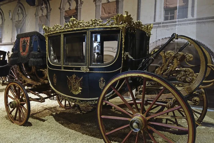 Framed Print : 1852 seven-window dress coach, royal carriage
