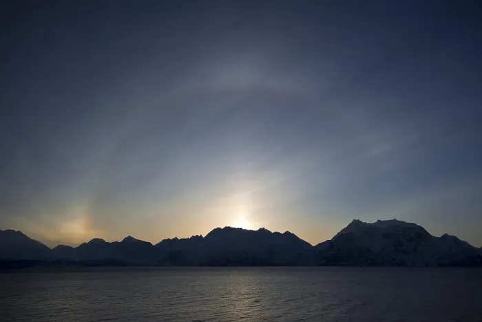 Framed Print : A 22° ring halo, an atmospheric lighting effect above the mountains of Troms