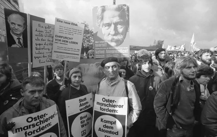 Framed Print : More than 300, 000 people attended the largest peace demonstration in Germany to date in Bonn's Hofgarten in