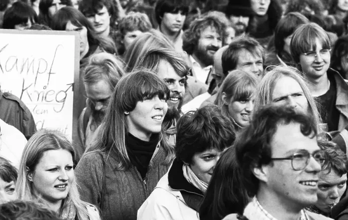 Framed Print : More than 300, 000 people attended the largest peace demonstration in Germany to date in Bonn's Hofgarten in