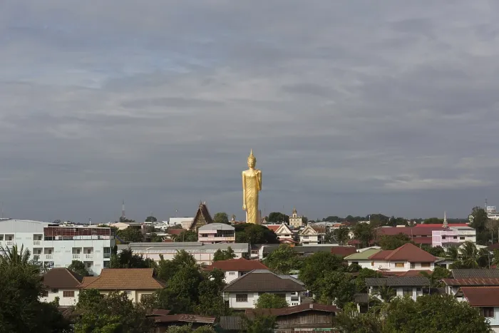 Framed Print : 60m high gilded Buddha statue Luang Phaw Dto in Wat Burapha Phiram