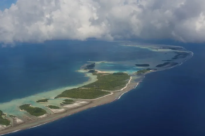 Framed Print : Aerial of the blue lagoon in Rangiroa