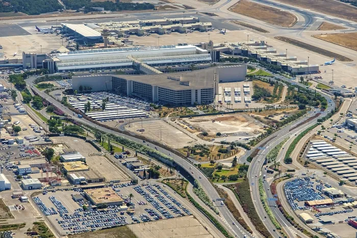 Framed Print : Aerial view, Aeropuerto de Palma de Majorca