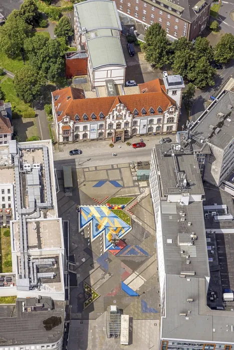 Framed Print : Aerial view, art museum and graffiti painting on Synagogue Square