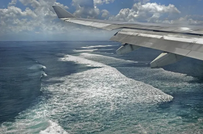 Framed Print : Aerial view of surf, wing with winglet, approach to Denpasar, Bali, Indonesia, Asia Framed Print : Aerial view of surf, wing with winglet, approach to Denpasar, Bali, Indonesia, Asia