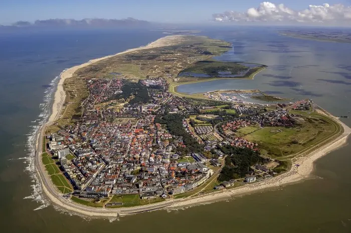 Framed Print : Aerial view, town of Norderney Framed Print : Aerial view, town of Norderney