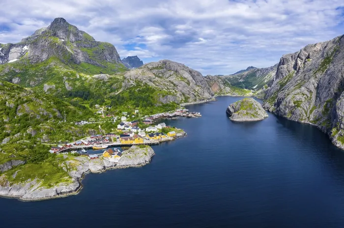 Framed Print : Aerial view, view of harbour and rorbuer cabins