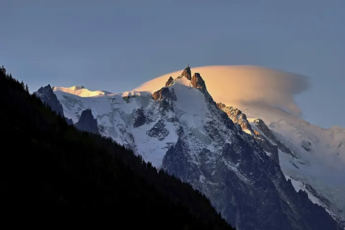 Framed Print : Aiguille du Midi with sun-lit cloud above the summit Framed Print : Aiguille du Midi with sun-lit cloud above the summit