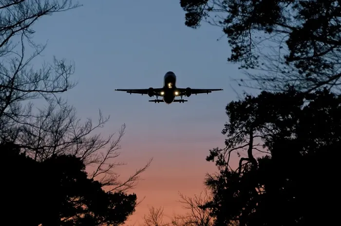 Framed Print : Airbus A320 approaching to land at dusk at Frankfurt Airport