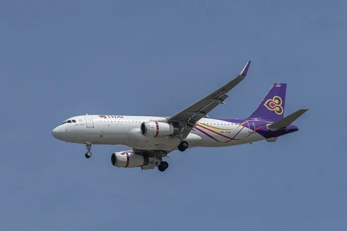 Framed Print : Aircraft Thai Airways, HS-TXN, Airbus A320-200 Framed Print : Aircraft Thai Airways, HS-TXN, Airbus A320-200