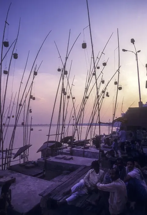 Framed Print : Akash Deep Oil Lamps in wicker baskets suspended on bamboo poles are said to be light the path of the dead to Heaven