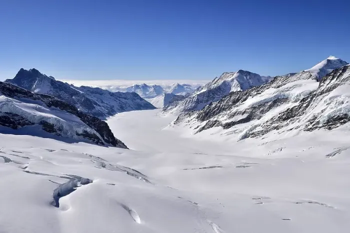 Framed Print : Aletsch glacier with snow, view from the Jungfraujoch
