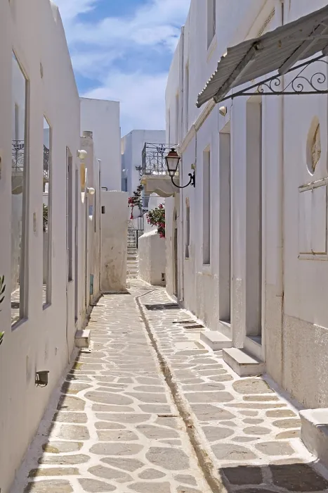 Framed Print : Alley in the old town, Parikia