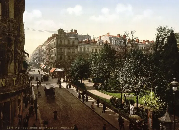 Framed Print : Alsace-Lorraine Street, Toulouse Framed Print : Alsace-Lorraine Street, Toulouse
