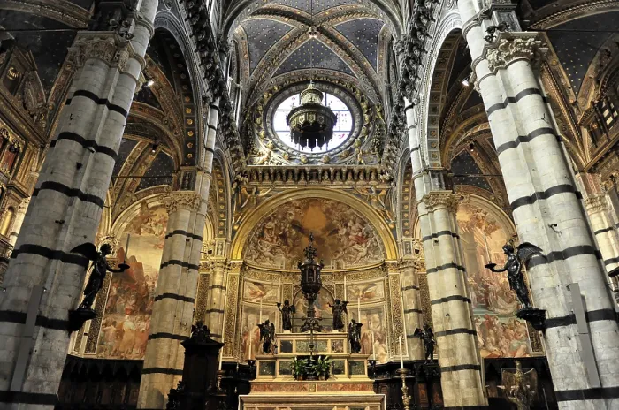 Framed Print : Altar and apse of Cathedral of Santa Maria Assunta of Siena