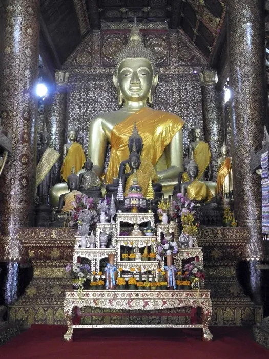 Framed Print : Altar, Buddha, Wat Xieng Thong Temple