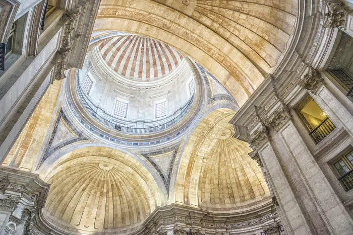 Framed Print : Altar. Interior of the Estrela Basilica in Lisbon