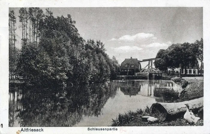 Framed Print : Altfriesack, Schleuse