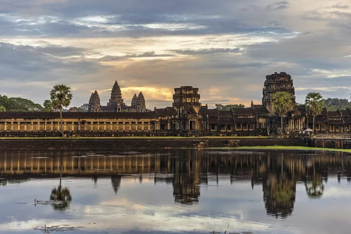 Framed Print : The amazing Angkor Wat temple in Cambodia