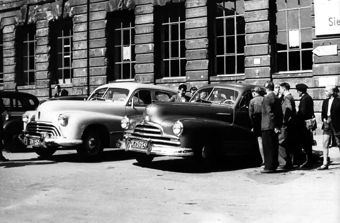 Framed Print : American cars, ca. 1955, Leipzig, Germany, Europe