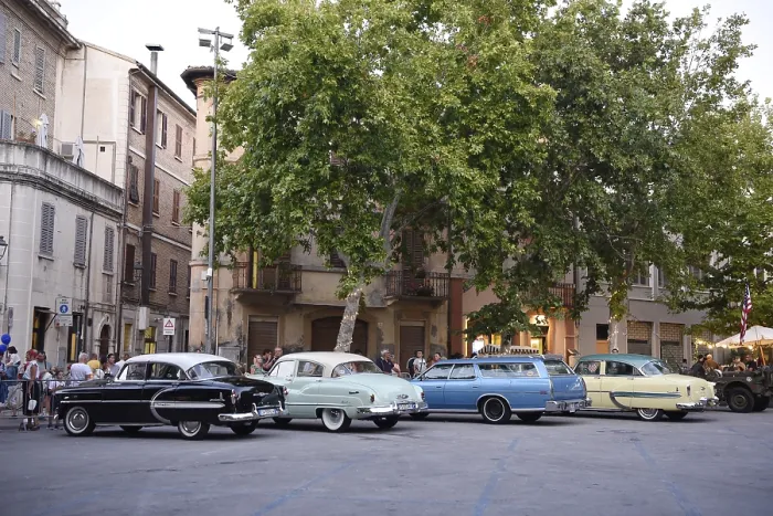 Framed Print : American classic cars parking, Piazza Simoncelli Framed Print : American classic cars parking, Piazza Simoncelli