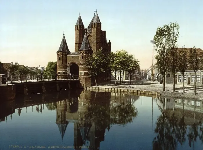 Framed Print : Amsterdam Gate, Haarlem, Holland