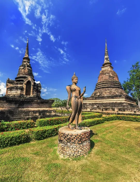 Framed Print : Ancient architecture of Buddhist temples in Sukhothai Historical Park