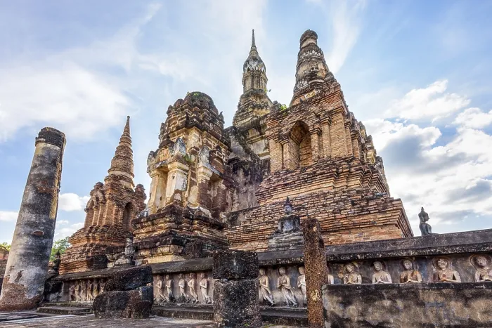 Framed Print : Ancient brick chapel under the blue sky at Wat Maha That temple in Sukhothai Historical Park is an old capital Framed Print : Ancient brick chapel under the blue sky at Wat Maha That temple in Sukhothai Historical Park is an old capital
