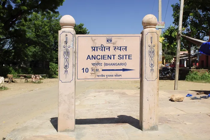 Framed Print : Ancient site signboard of Bhangarh