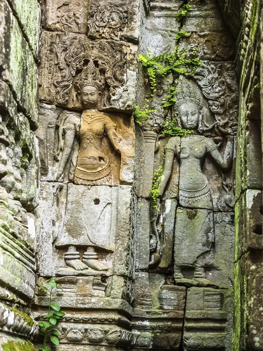 Framed Print : Ancient Stone Carving of Apsara at at Ankor Thom in Siem Reap