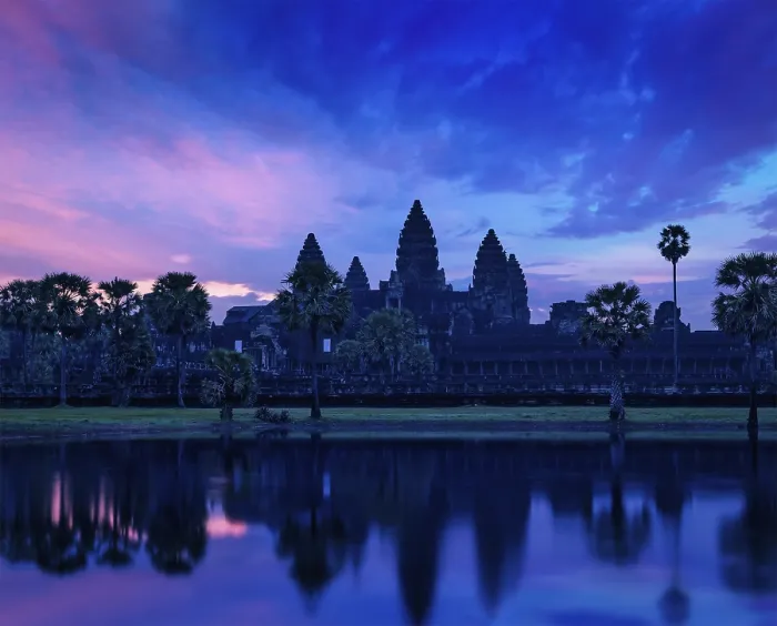 Framed Print : Angkor Wat, famous Cambodian landmark Framed Print : Angkor Wat, famous Cambodian landmark
